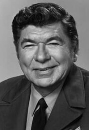 Claude Akins