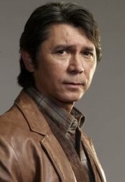 Lou Diamond Phillips