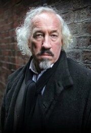 Simon Callow